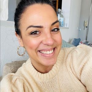 Meet your Posher, Elisabete